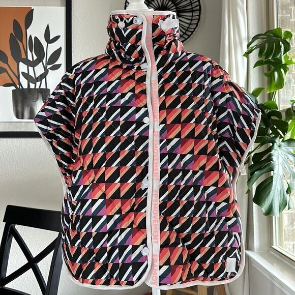 NWT Free People Chill Out Puffer Pancho Jacket Packable Activewear Sleeveless - Picture 3 of 17